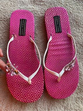 Roberto Vianni Women's butterfly crystal Flip Flops 9